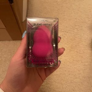 L’Oreal Infallible Beauty Blender